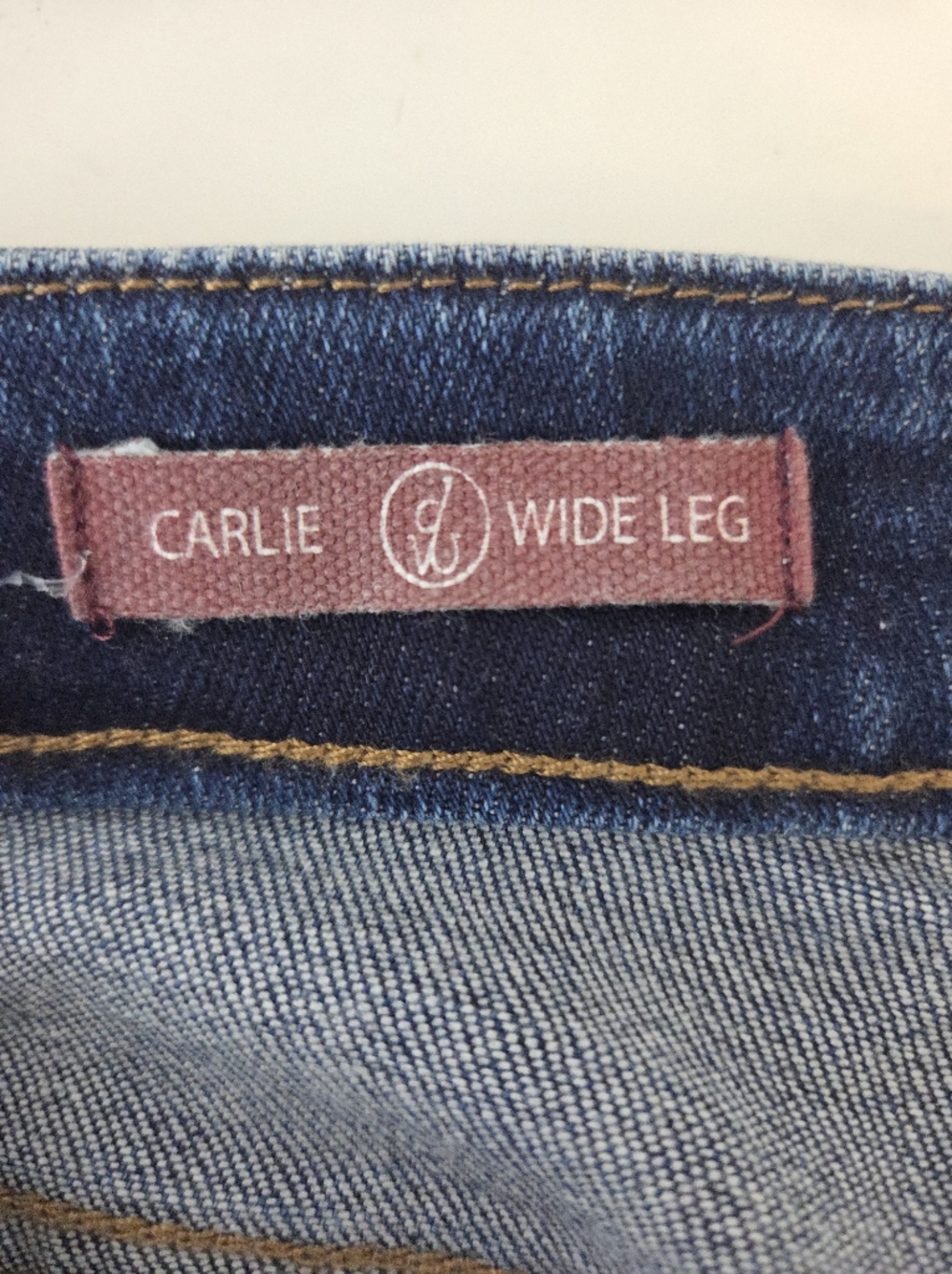 Driftwood Carlie Wide Leg Embroidered Retro Flower Womens Denim Jeans Size 12NWT - Picture 6 of 12